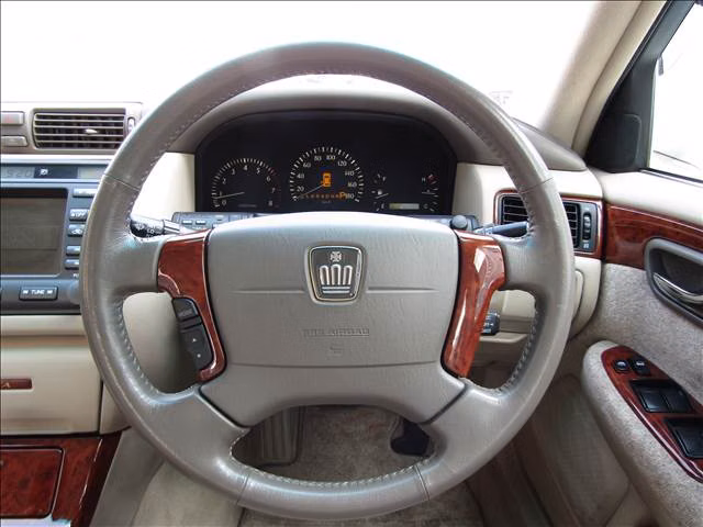 Toyota Crown Majesta