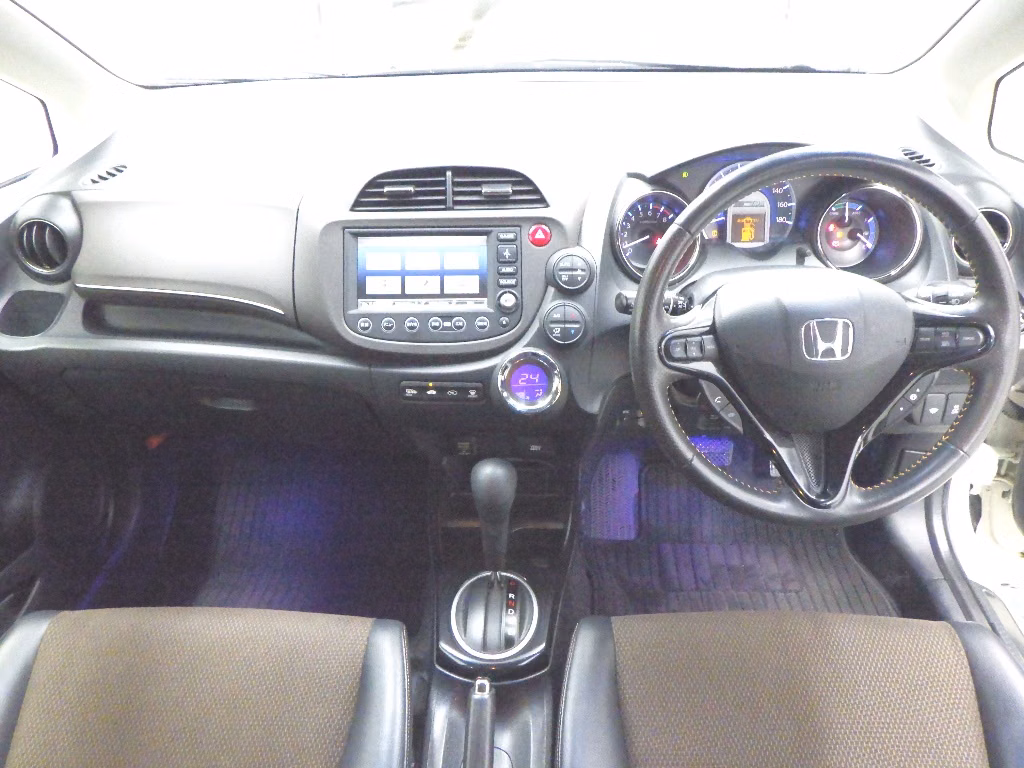 HONDA FIT SHUTTLE