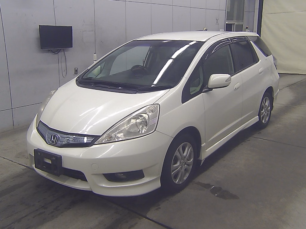 HONDA FIT SHUTTLE