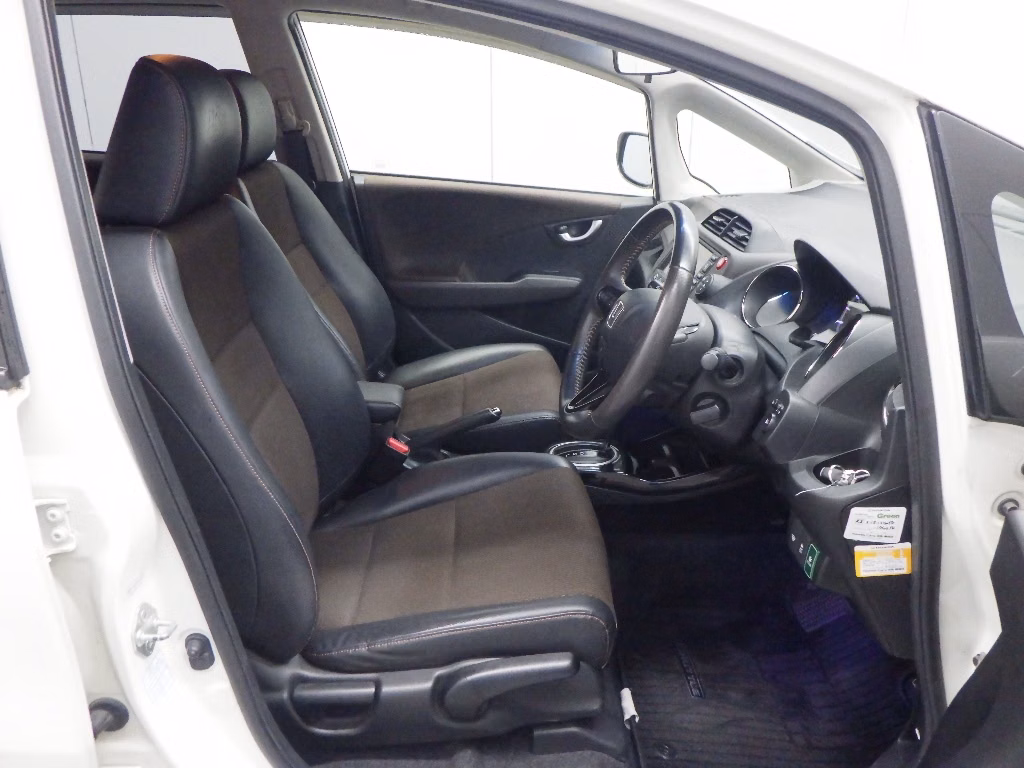 HONDA FIT SHUTTLE