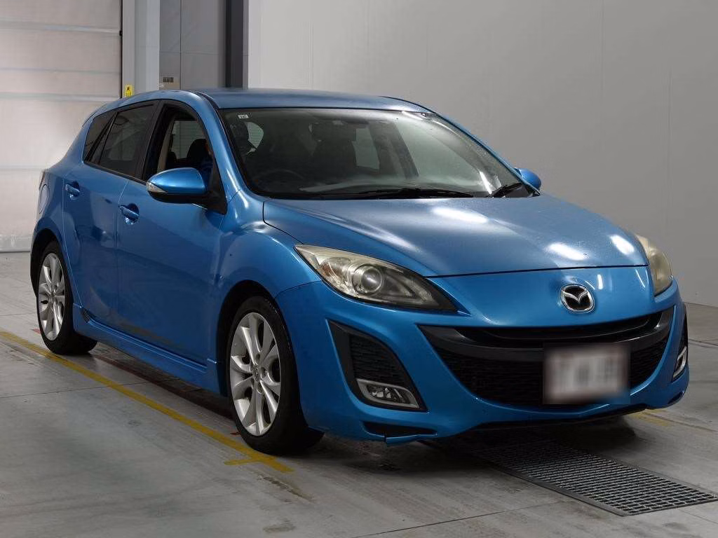 MAZDA AXELA