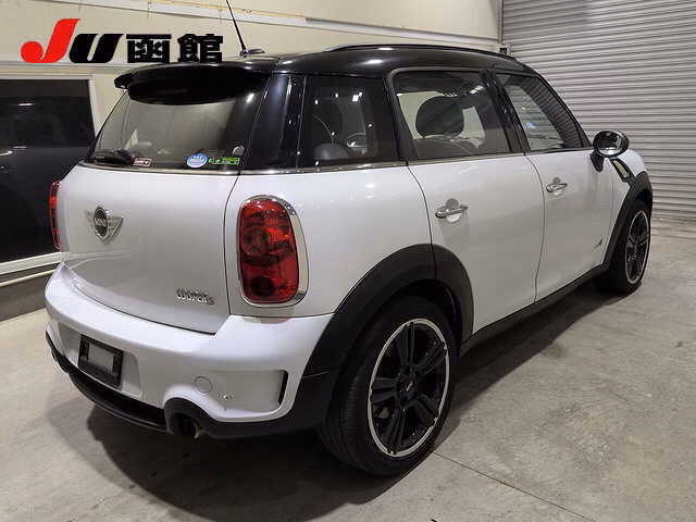 MINI CROSSOVER