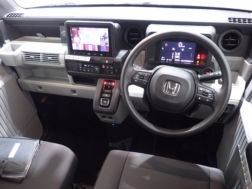 HONDA N-VAN