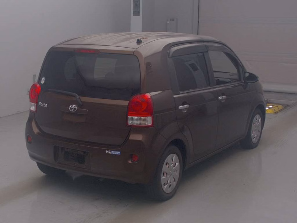 TOYOTA PORTE
