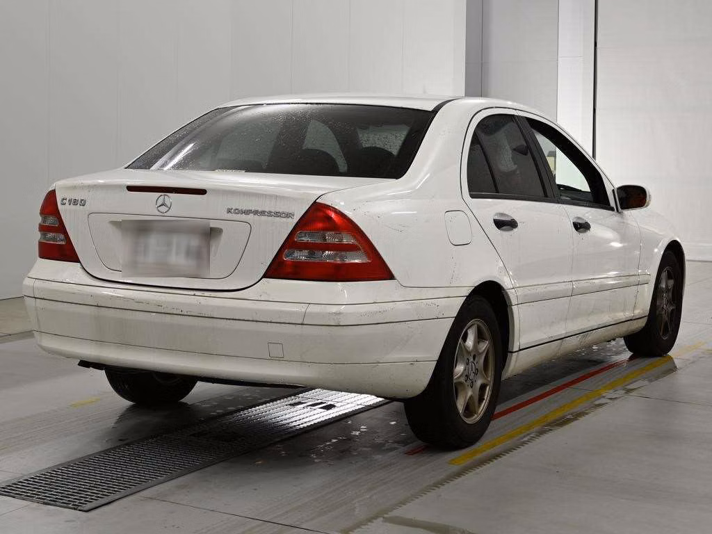 MERCEDES-BENZ C-CLASS