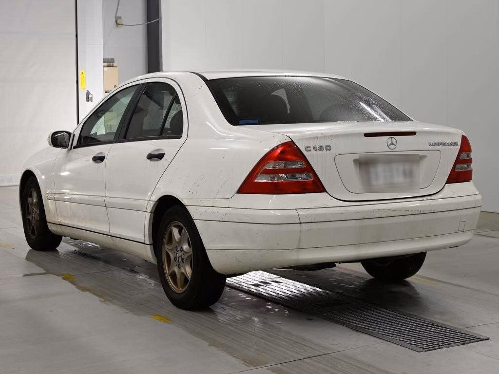 MERCEDES-BENZ C-CLASS