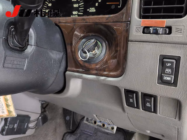TOYOTA HILUX SURF