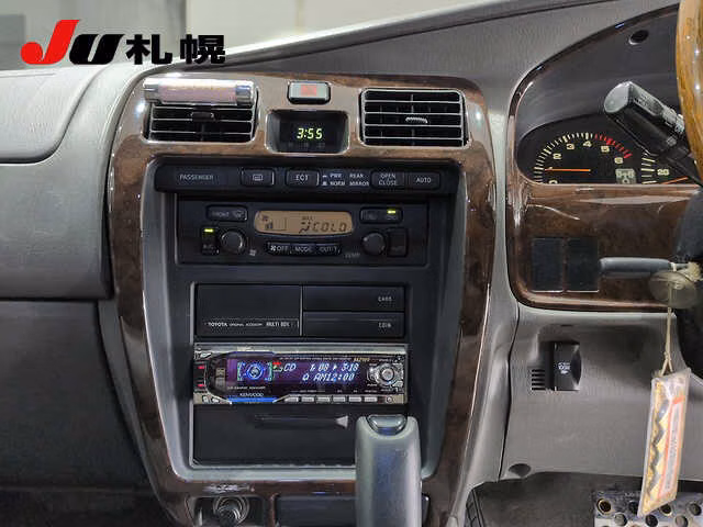 TOYOTA HILUX SURF