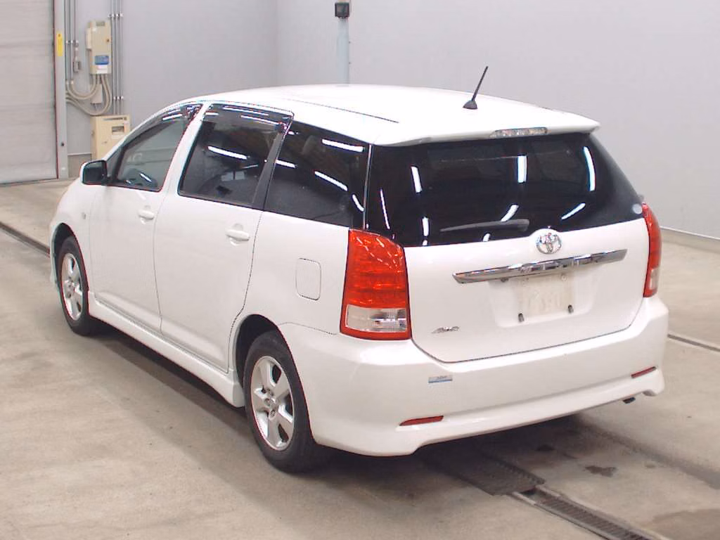 TOYOTA WISH