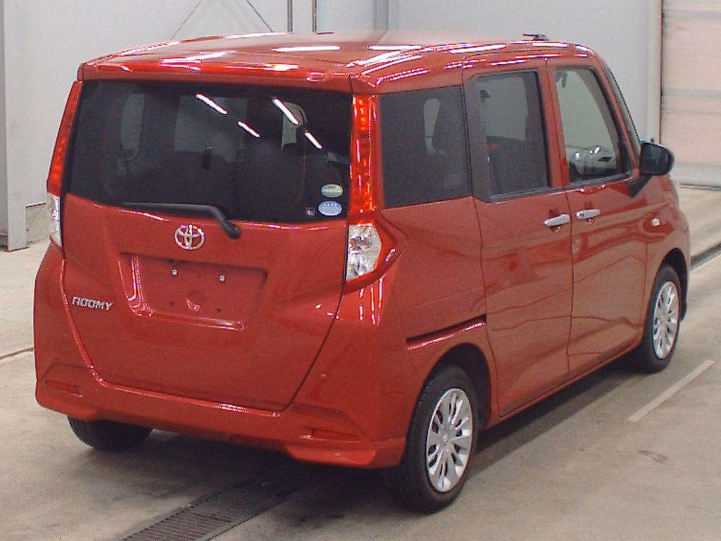 TOYOTA ROOMY
