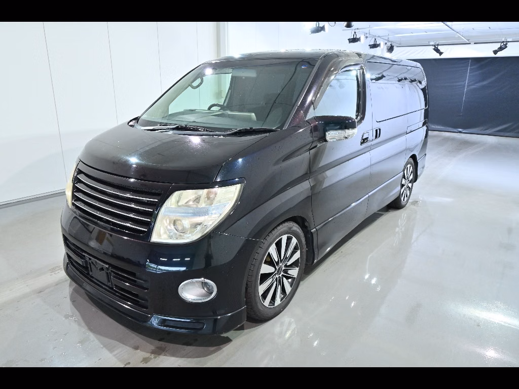 NISSAN ELGRAND