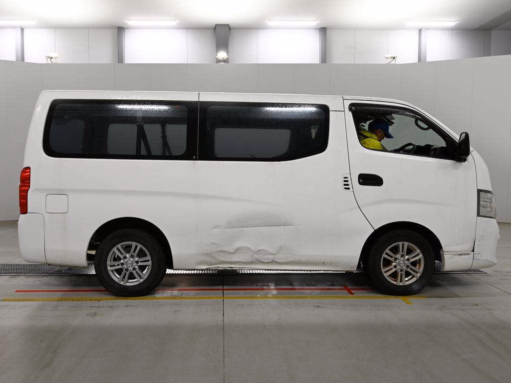 NISSAN NV350 CARAVAN