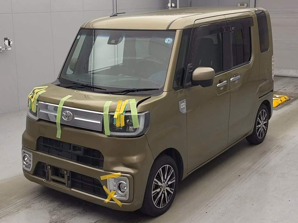 TOYOTA PIXIS MEGA