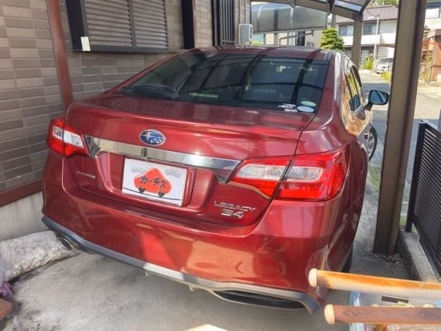 SUBARU LEGACY B4