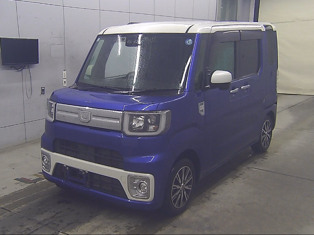 DAIHATSU WAKE