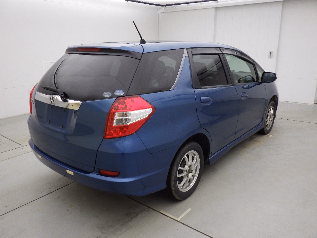 HONDA FIT SHUTTLE