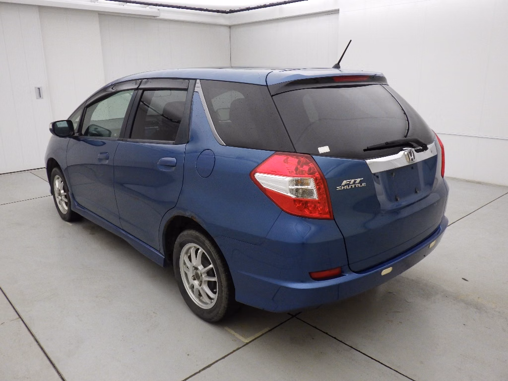 HONDA FIT SHUTTLE