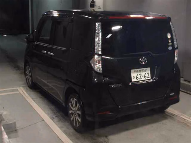 TOYOTA TANK