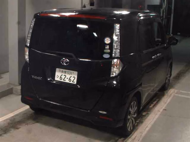 TOYOTA TANK