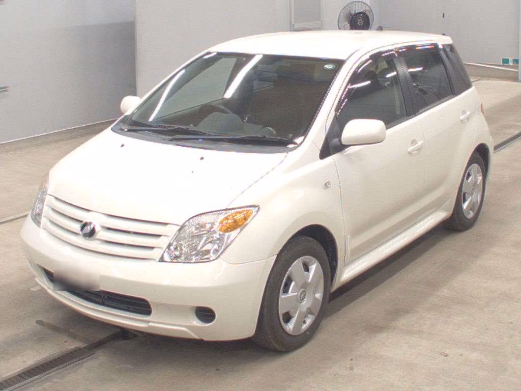 TOYOTA IST