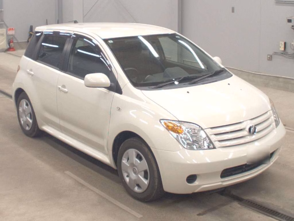 TOYOTA IST
