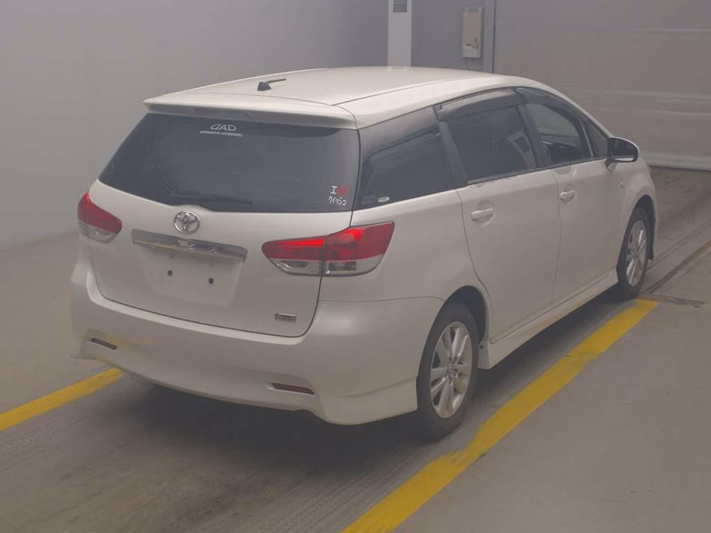 TOYOTA WISH
