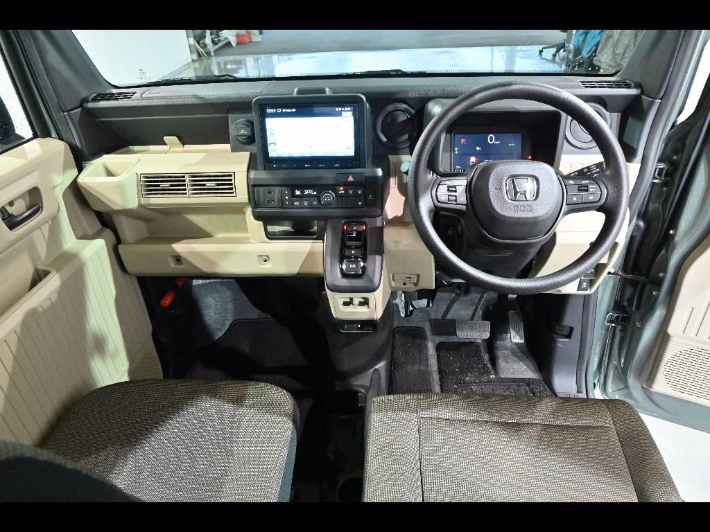 HONDA N-VAN