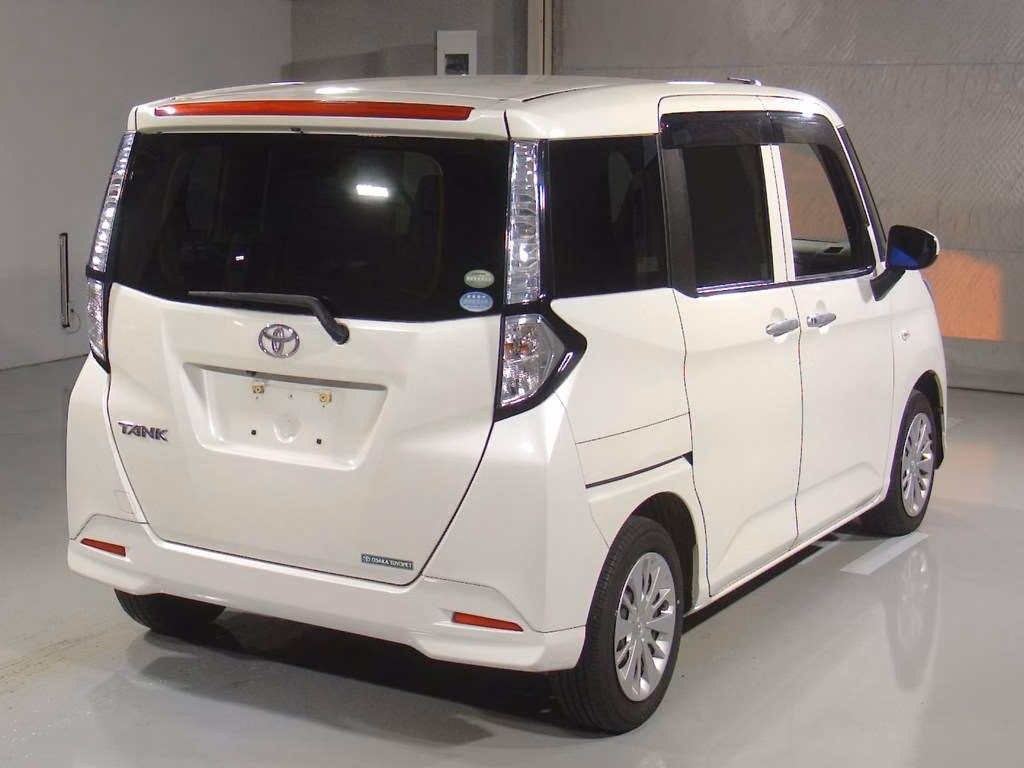 TOYOTA TANK