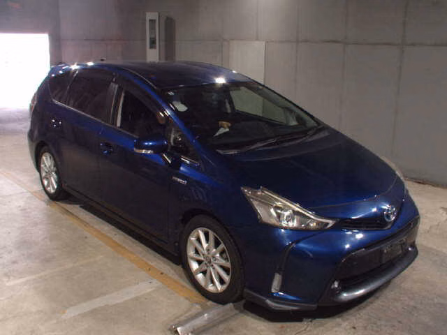 TOYOTA PRIUS ALPHA
