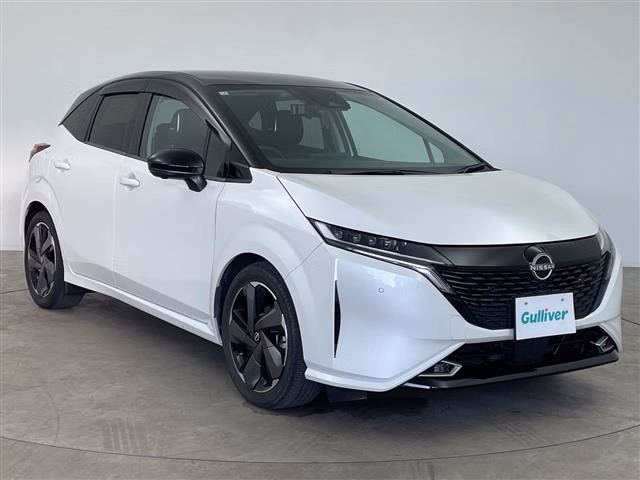 Nissan Aura