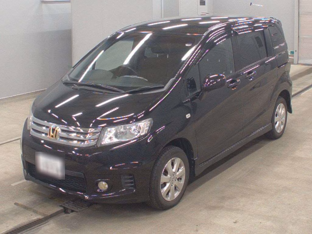 HONDA FREED SPIKE