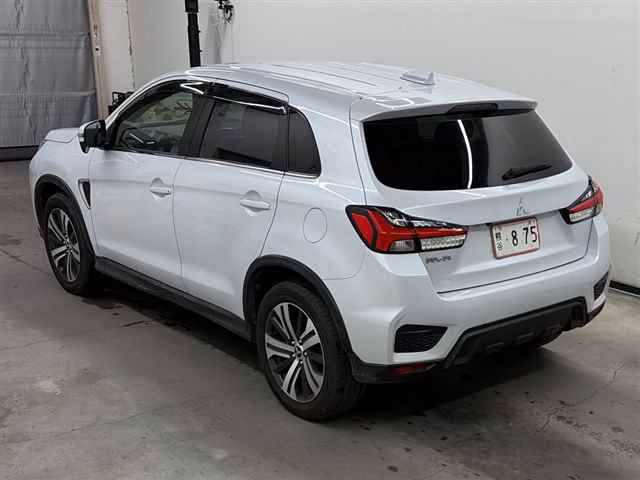 MITSUBISHI RVR