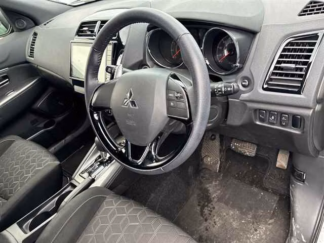 MITSUBISHI RVR