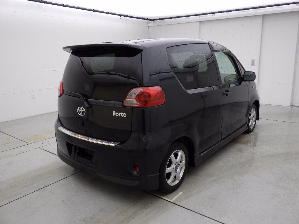 TOYOTA PORTE