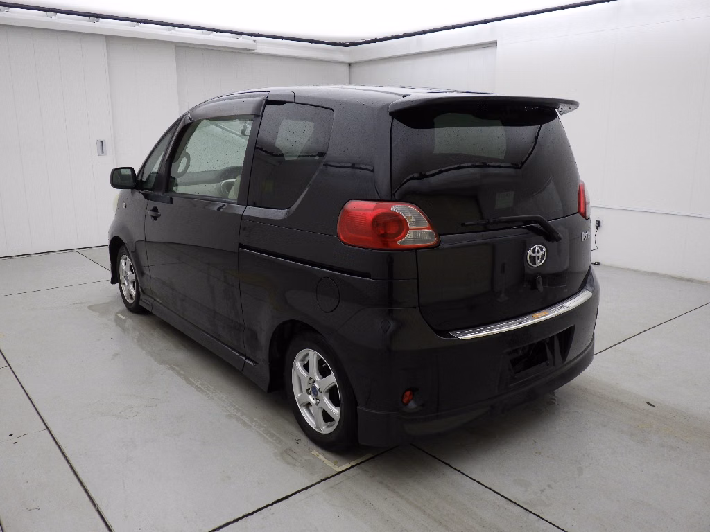 TOYOTA PORTE