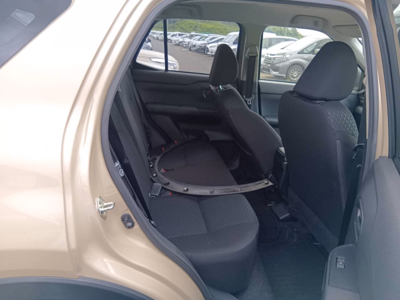 DAIHATSU ROCKY