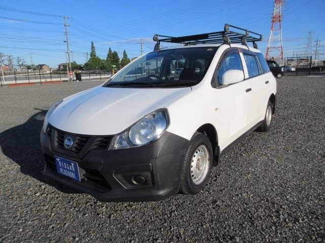Nissan AD