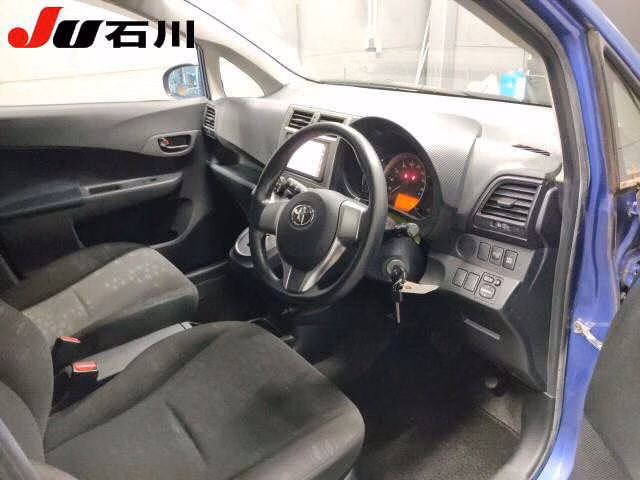TOYOTA RACTIS