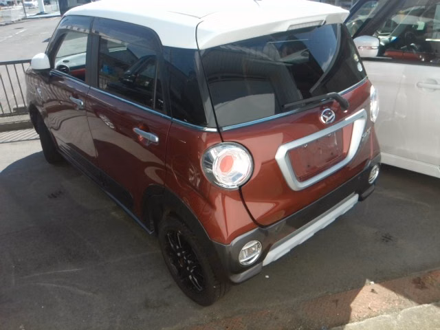 DAIHATSU CAST