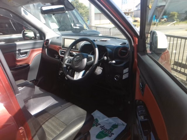 DAIHATSU CAST
