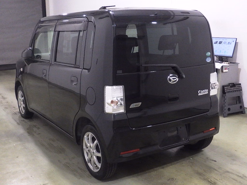 DAIHATSU MOVE CONTE