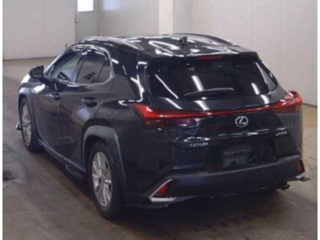 Lexus UX200