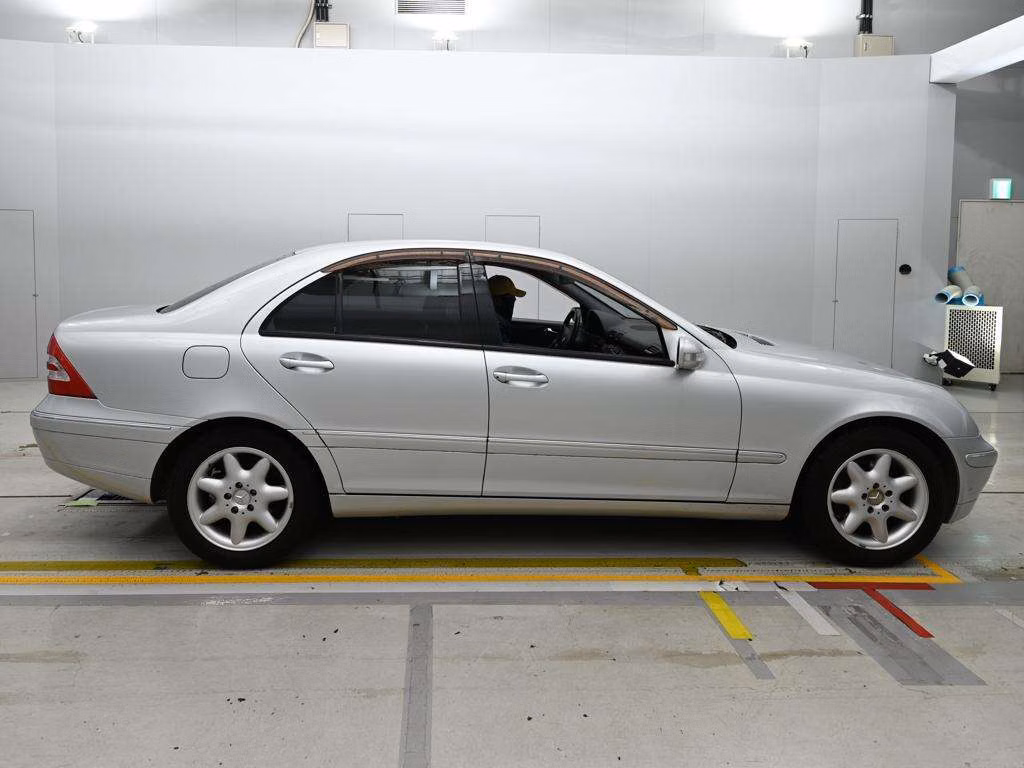 MERCEDES-BENZ C-CLASS