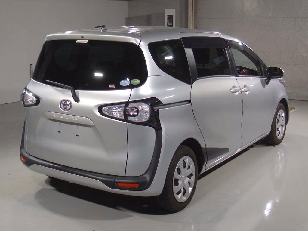 TOYOTA SIENTA