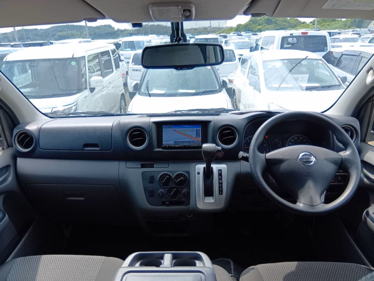 NISSAN NV350 CARAVAN