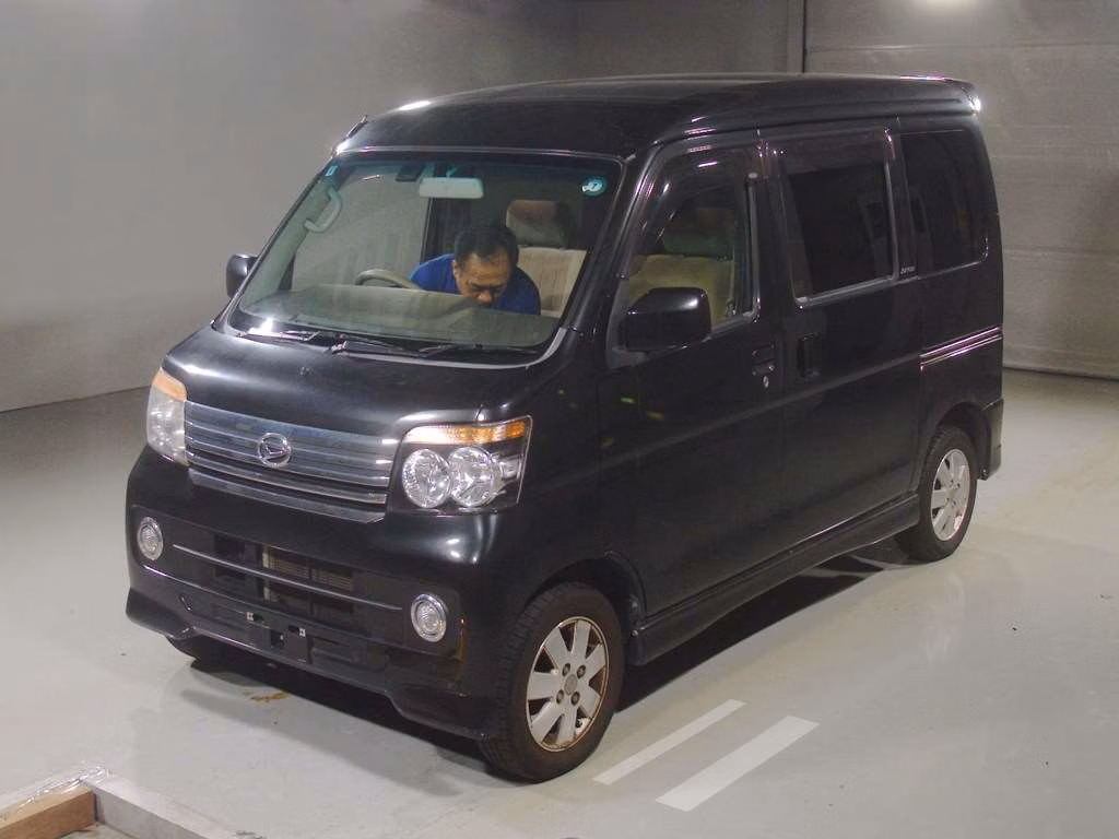 DAIHATSU ATRAI