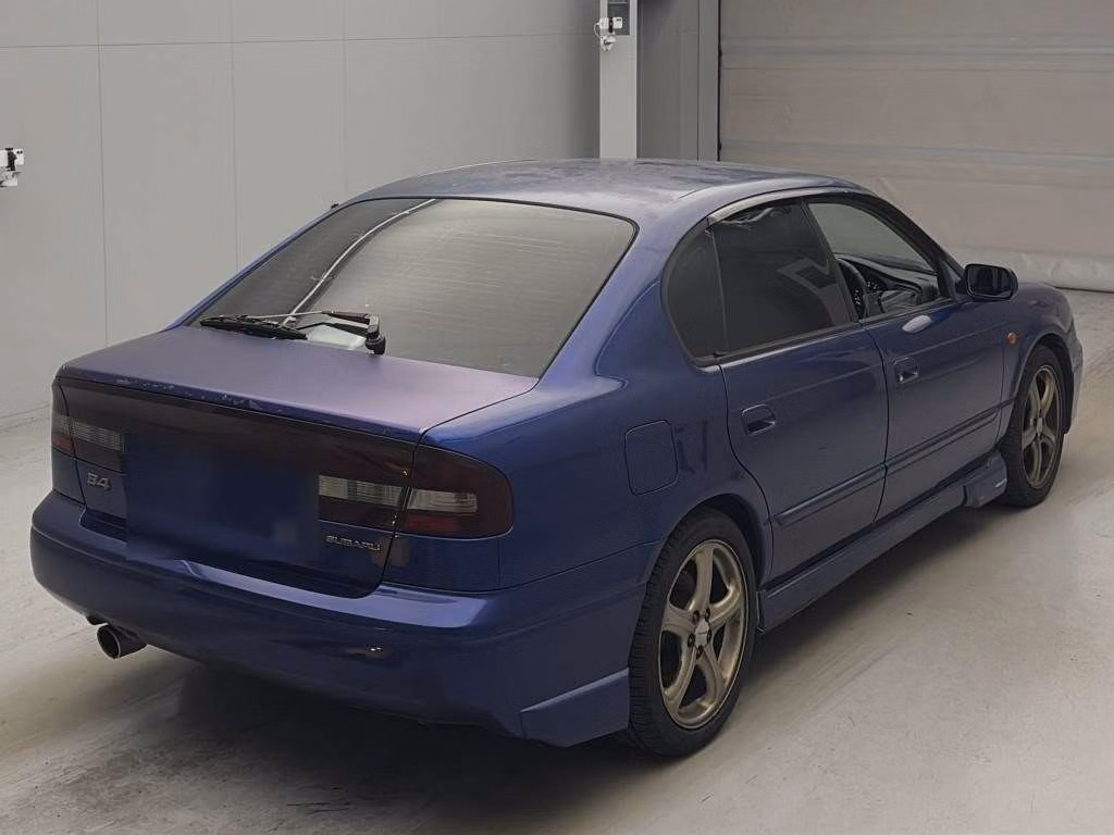 SUBARU LEGACY B4
