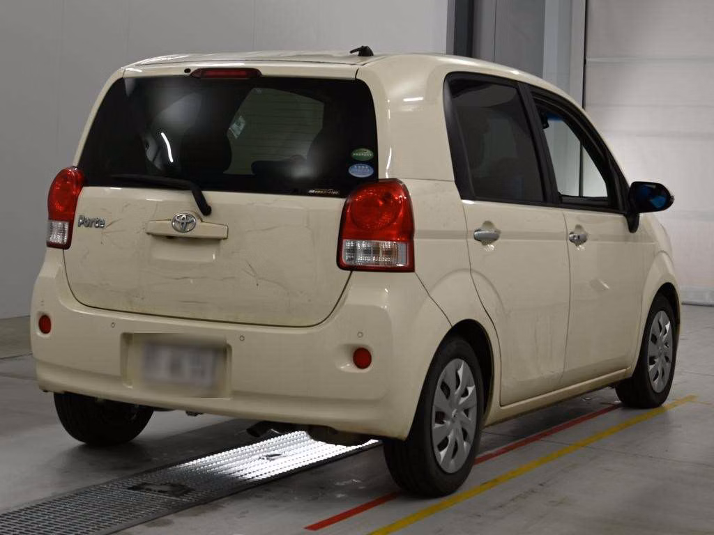 TOYOTA PORTE
