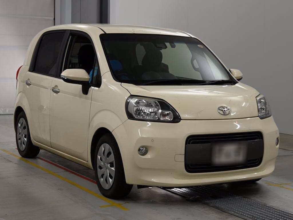 TOYOTA PORTE