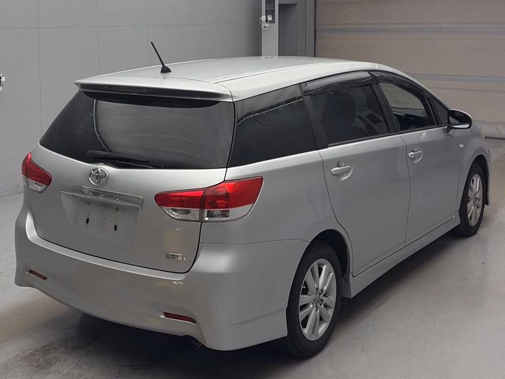 TOYOTA WISH